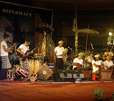 Contemporary of Ethnic Music 